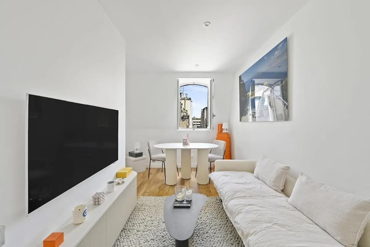 2 Room Apartment - 16Th contacts